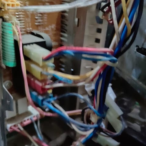 NCR Cooling Centre - Inverter Split AC PCB Motherboard Diagnostics & Repair Gurgaon